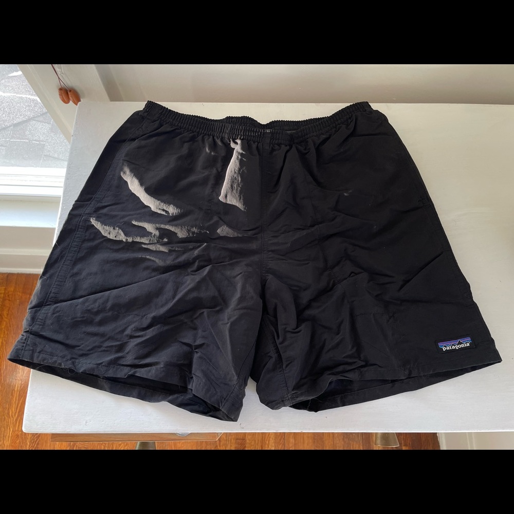 Black Patagonia Mens Baggies Shorts, size L with 7 in. inseam